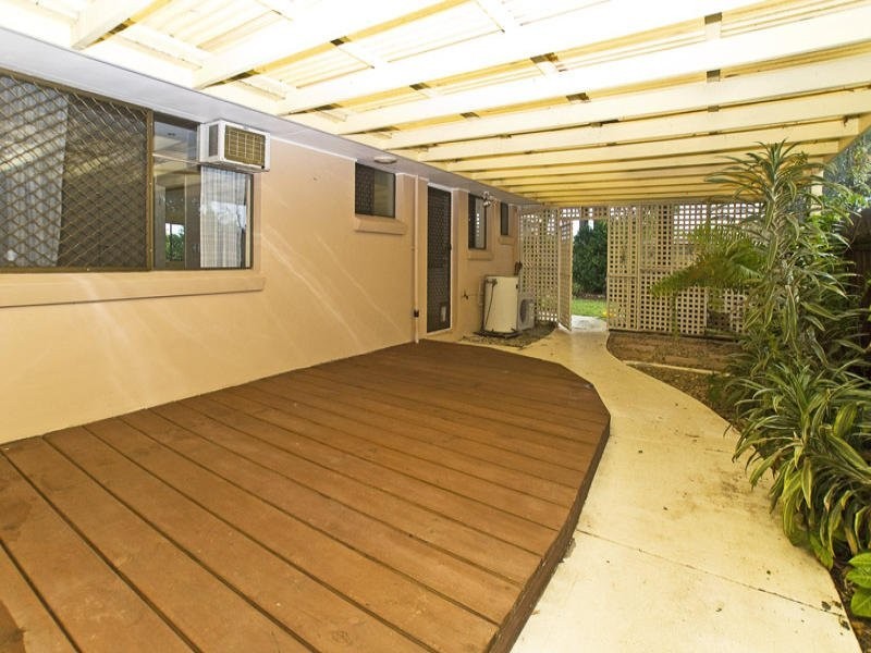 15 Timana Avenue, Mermaid Waters QLD 4218