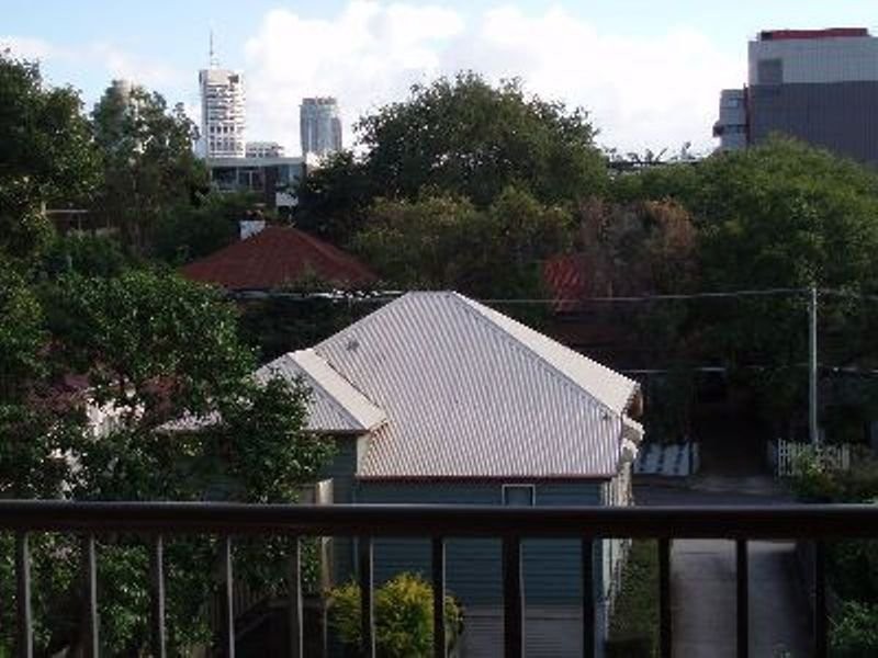 29 Bell Street, Kangaroo Point QLD 4169