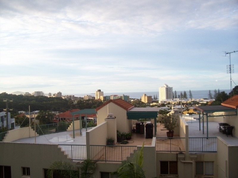 124 Buderim Ave, Alexandra Headland QLD 4572