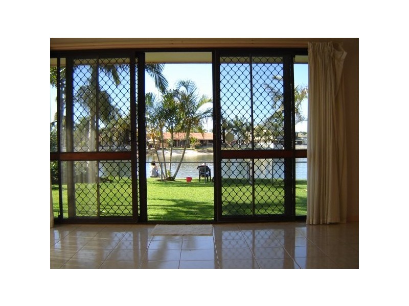 68 Mallawa Drive, Palm Beach QLD 4221