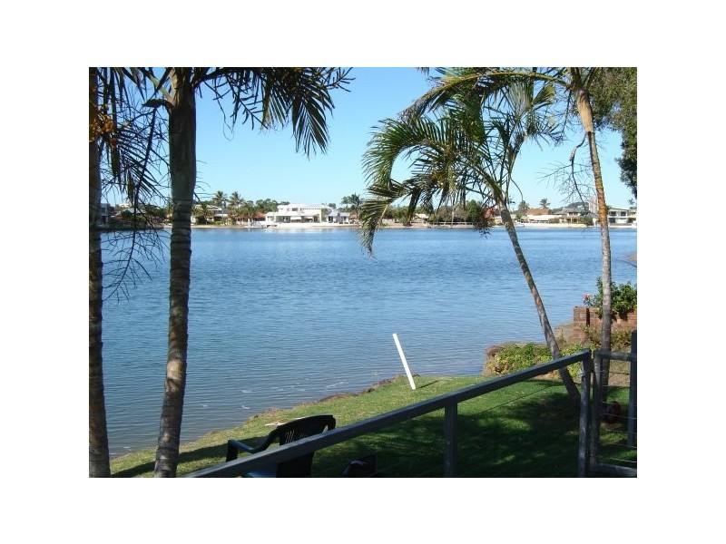 68 Mallawa Drive, Palm Beach QLD 4221