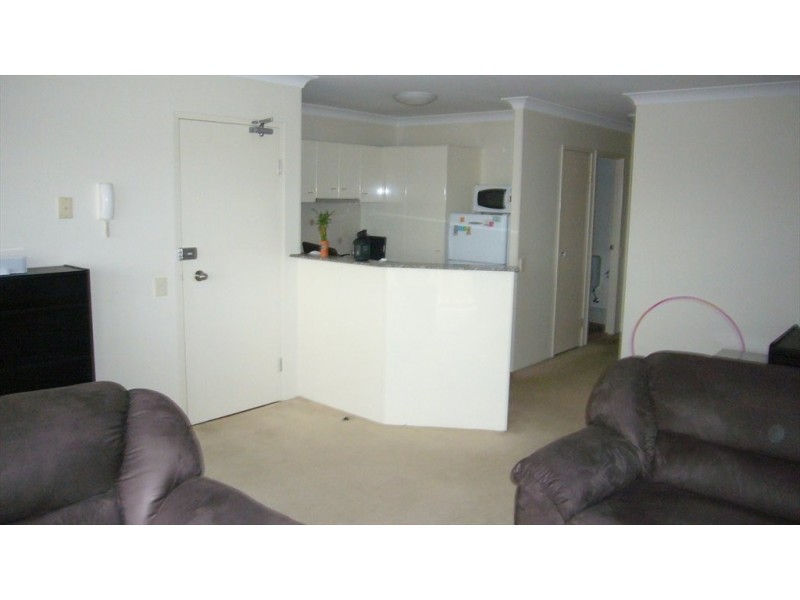 45 Harries Rd, Coorparoo QLD 4151