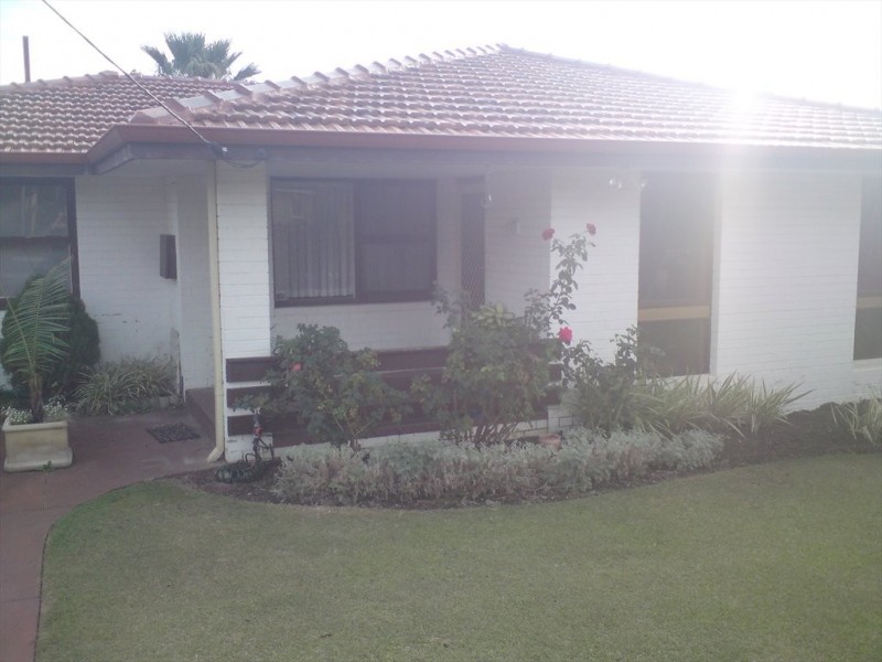 11 Elm Street, Hamersley WA 6022