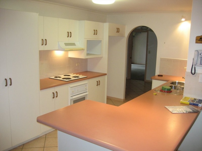 2 Mckellar Court, Mount Pleasant QLD 4740