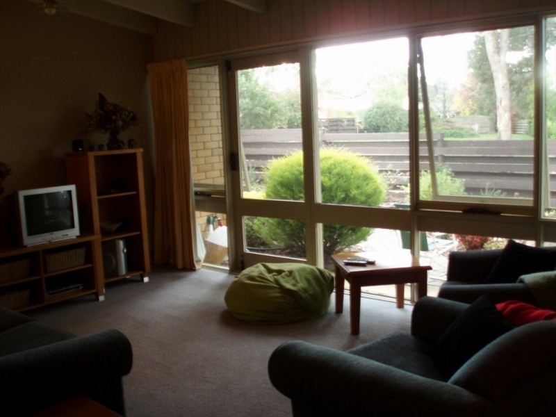 40 Gillespie street, Weetangera ACT 2614