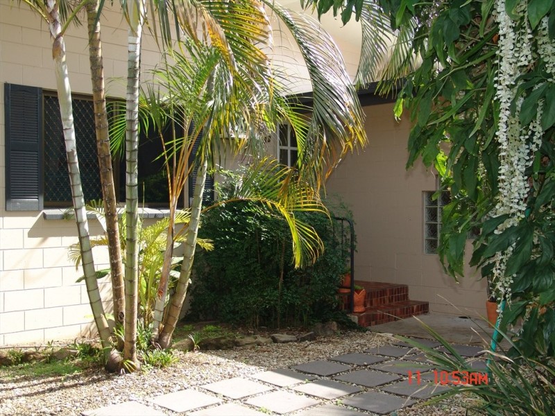 Sydney, Bayview Heights QLD 4868