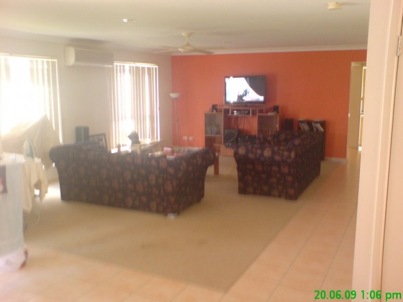 harrier dr, Burleigh Waters QLD 4220