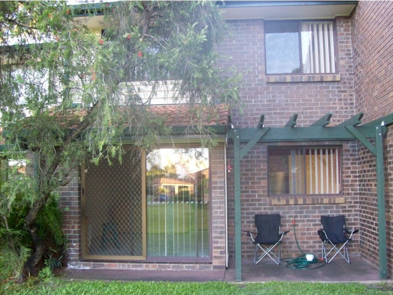 nerang st, Nerang QLD 4211