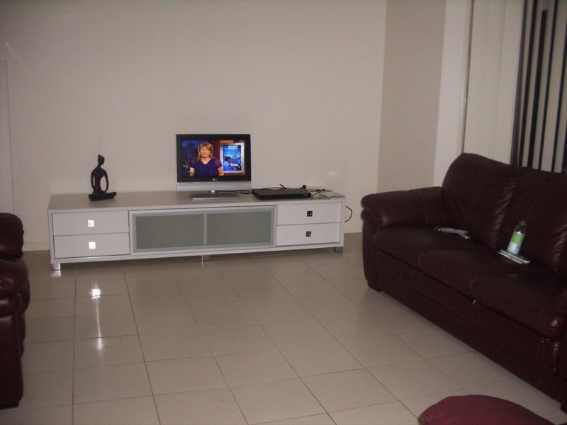 26 Freda, Ashmore QLD 4214