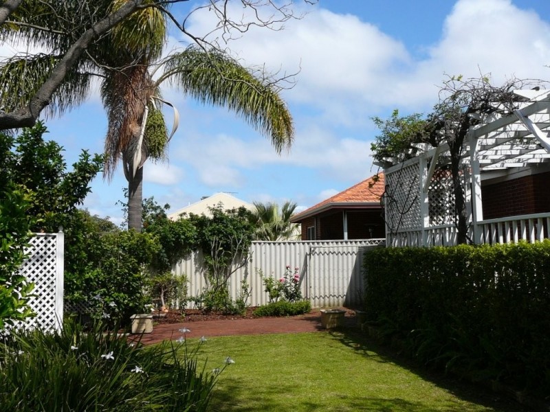 14 Clydesdale Street, Burswood WA 6100