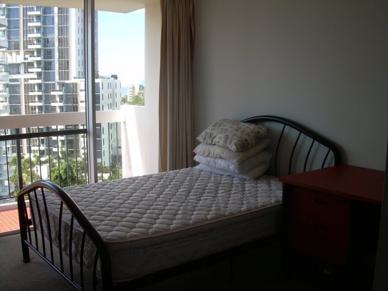 32 riverview parade, Surfers Paradise QLD 4217