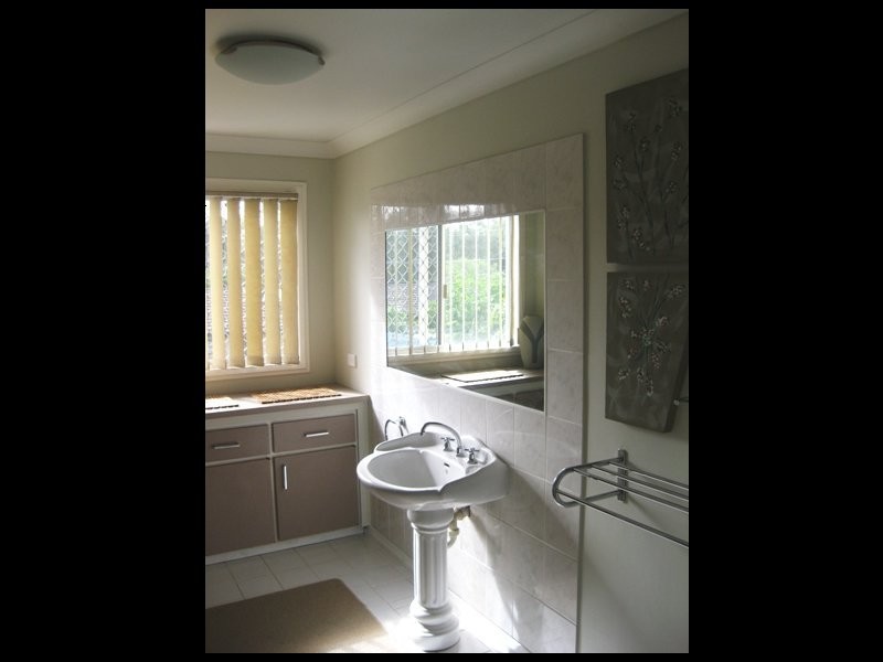 7 Woomera Crescent, Southport QLD 4215