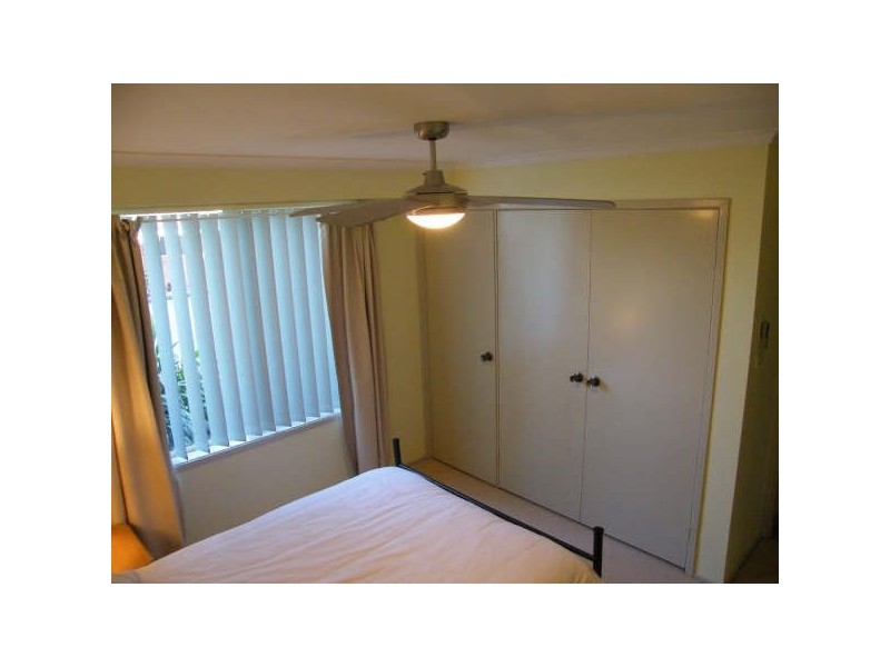 11 Throsby Ave, Horsley NSW 2530