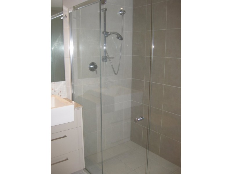 Executive Dr, Burleigh Waters QLD 4220