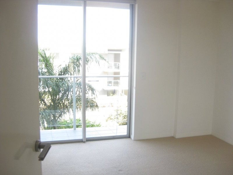 Executive Dr, Burleigh Waters QLD 4220