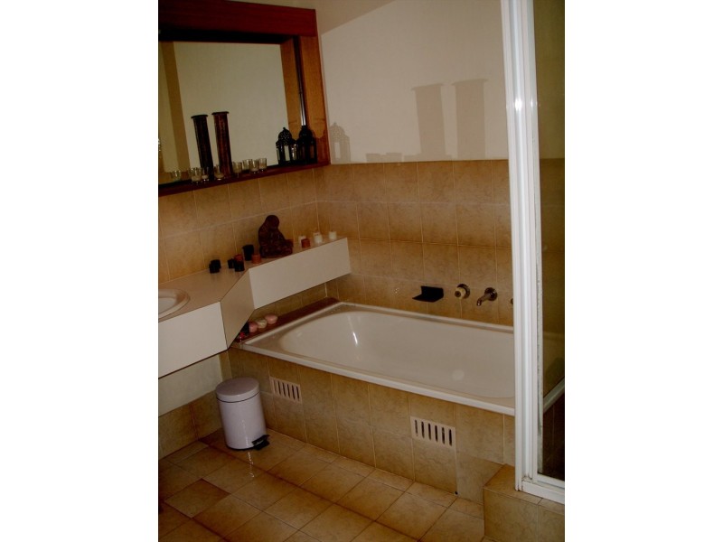 215 Bridge Road, Glebe NSW 2037