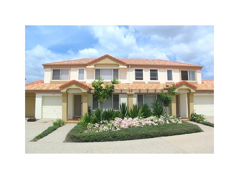 480 Christine Avenue, Varsity Lakes QLD 4227