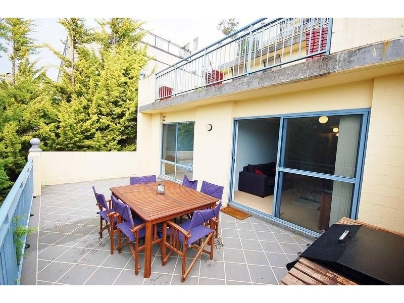 Faunce St W, Gosford NSW 2250