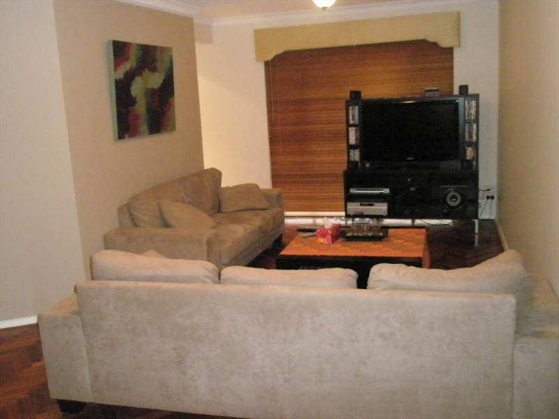 10 Tolbury Retreat, Kiara WA 6054