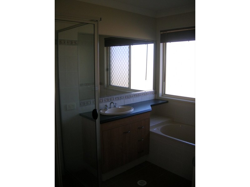 Gemini Circuit, Molendinar QLD 4214