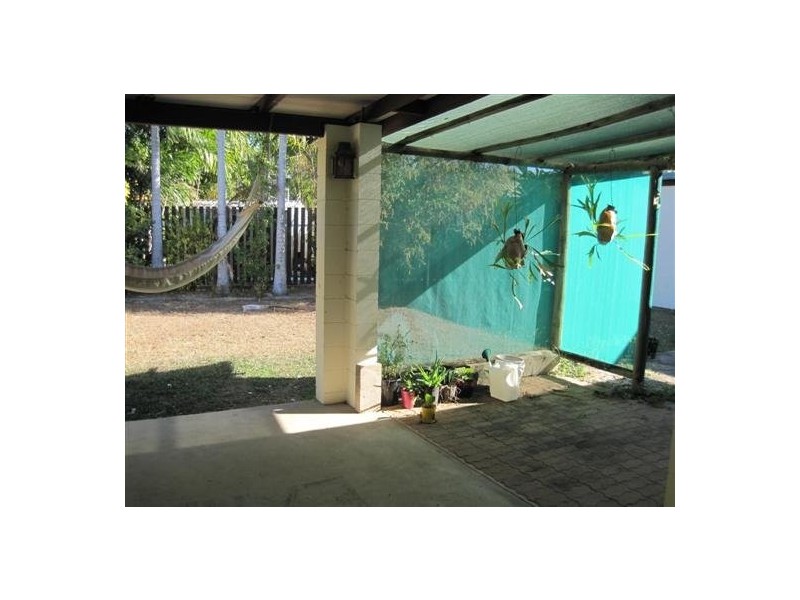 10B Badelona Street, Cranbrook QLD 4814