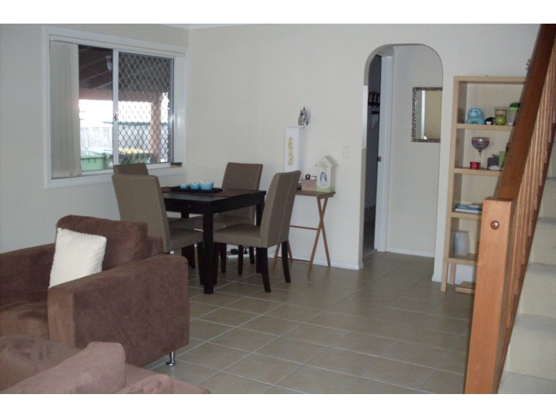 10 Hollywell Road, Biggera Waters QLD 4216