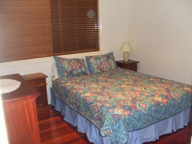 palm meadows drive, Clear Island Waters QLD 4226