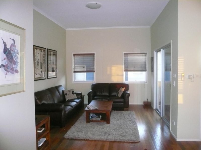 21 Hazelwood Street, Highgate Hill QLD 4101