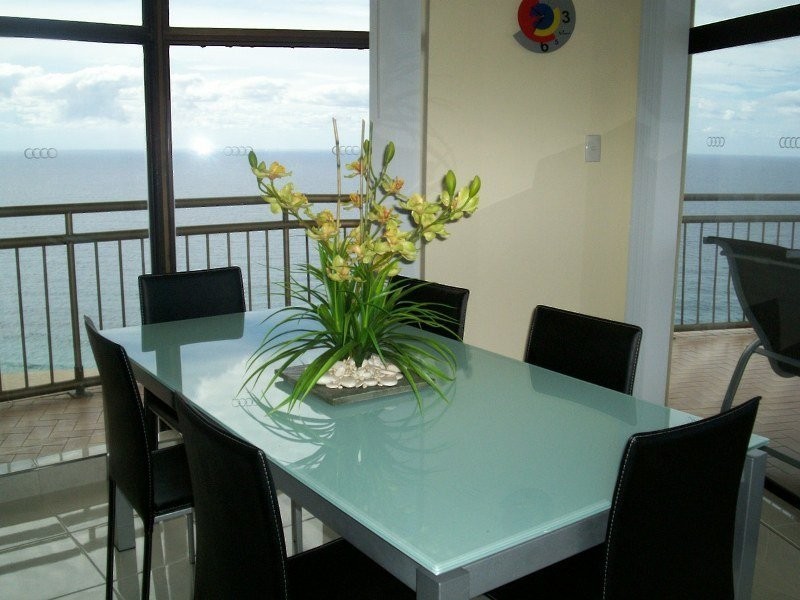 5 Clifford St, Surfers Paradise QLD 4217