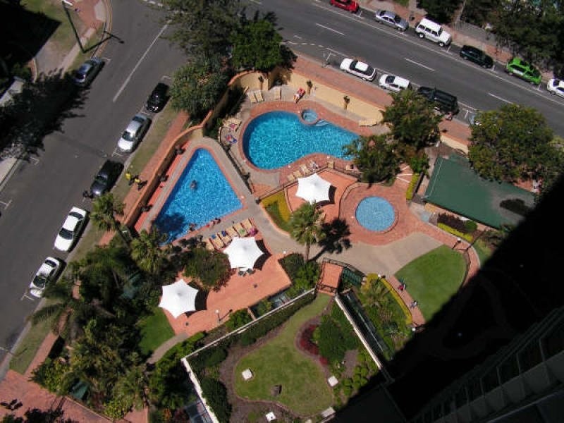 5 Clifford St, Surfers Paradise QLD 4217