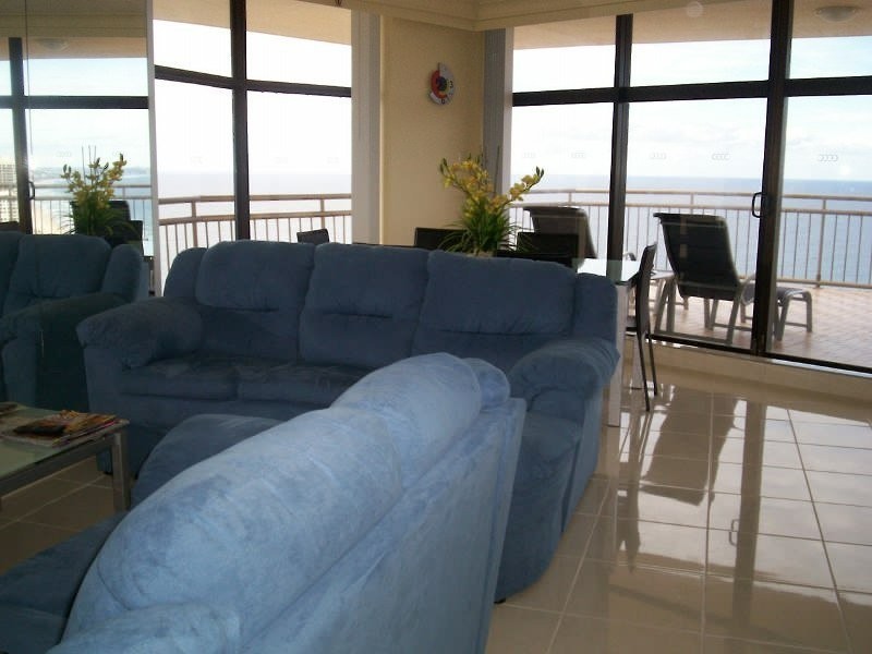 5 Clifford St, Surfers Paradise QLD 4217