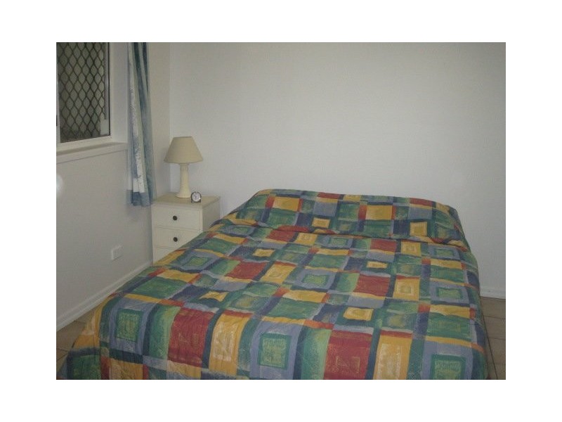 McCoombe, Mooroobool QLD 4870