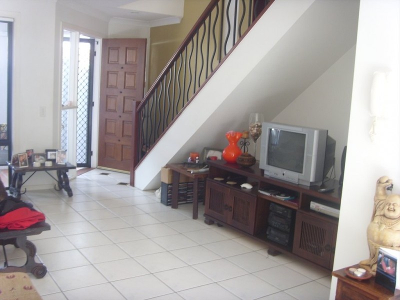 2214 Gold Coast Highway, Nobby Beach QLD 4218