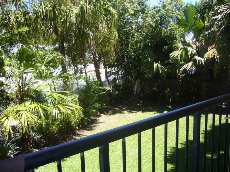 Oyster Court, Trinity Beach QLD 4879