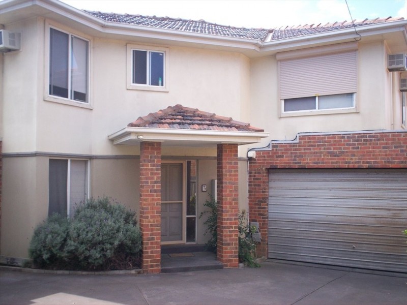 Arnott Street, Clayton VIC 3168