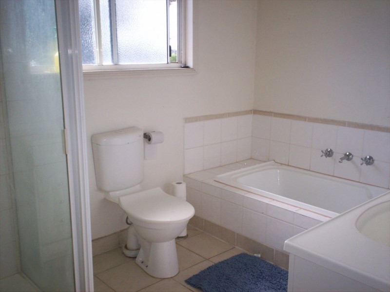 Arnott Street, Clayton VIC 3168