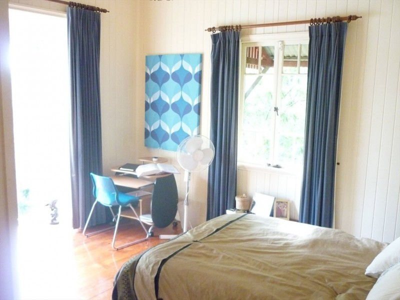 Rosecliffe Street, Highgate Hill QLD 4101
