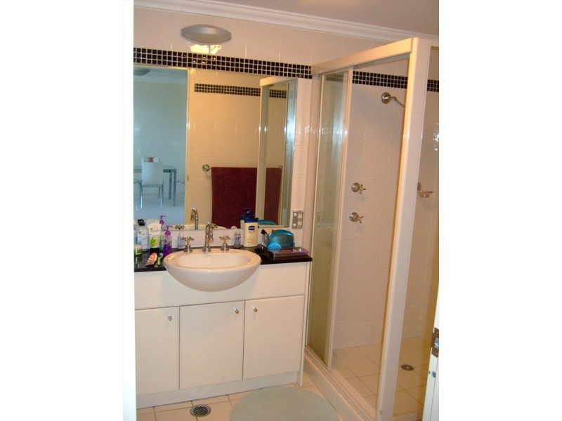 Wentworth Dr, Rhodes NSW 2138