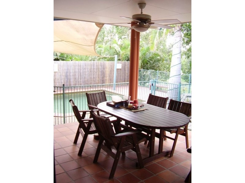 Inverness Way, Parkwood QLD 4214