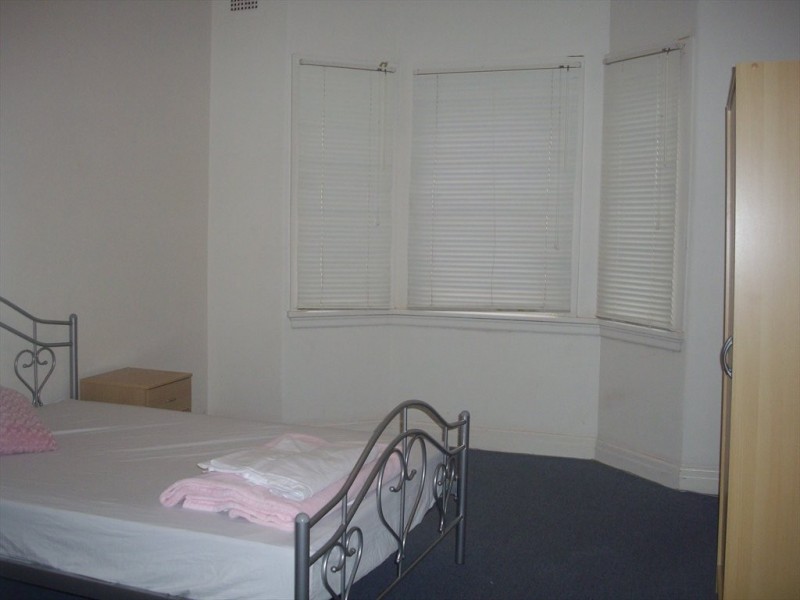 Vicar Street, Coogee NSW 2034