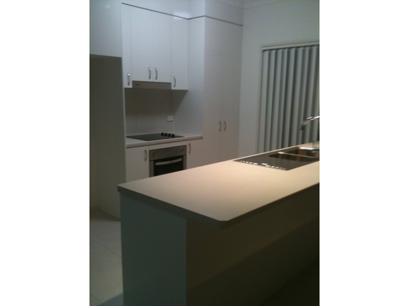 Bayswater Ave, Varsity Lakes QLD 4227