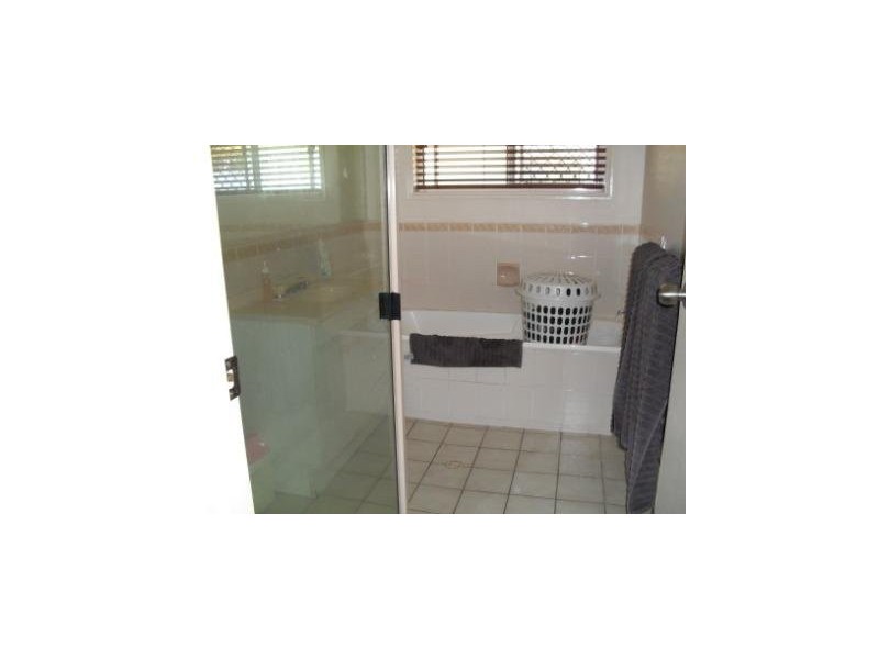 Limpus Street, Urangan QLD 4655