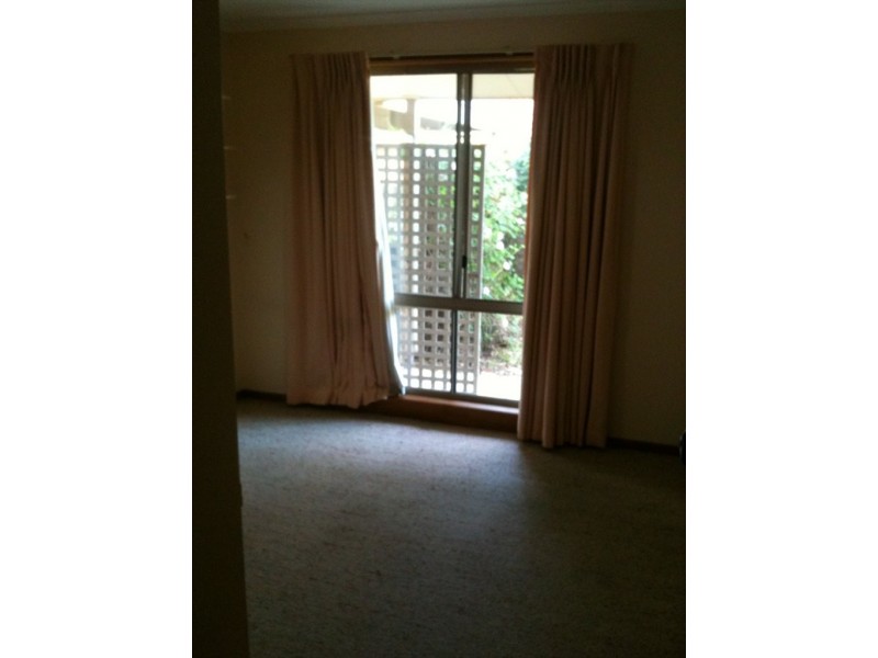 mulholland, Grovedale VIC 3216
