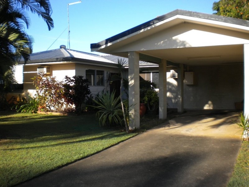 fairway st, Yorkeys Knob QLD 4878