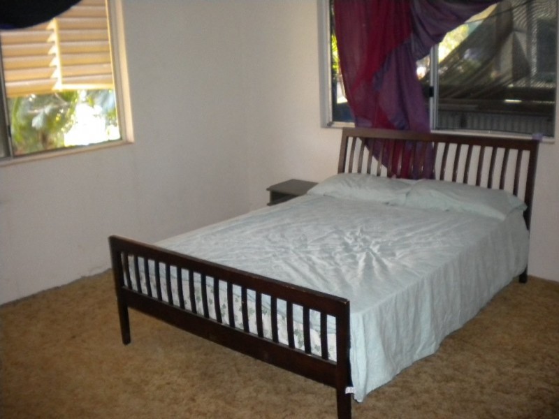 fairway st, Yorkeys Knob QLD 4878