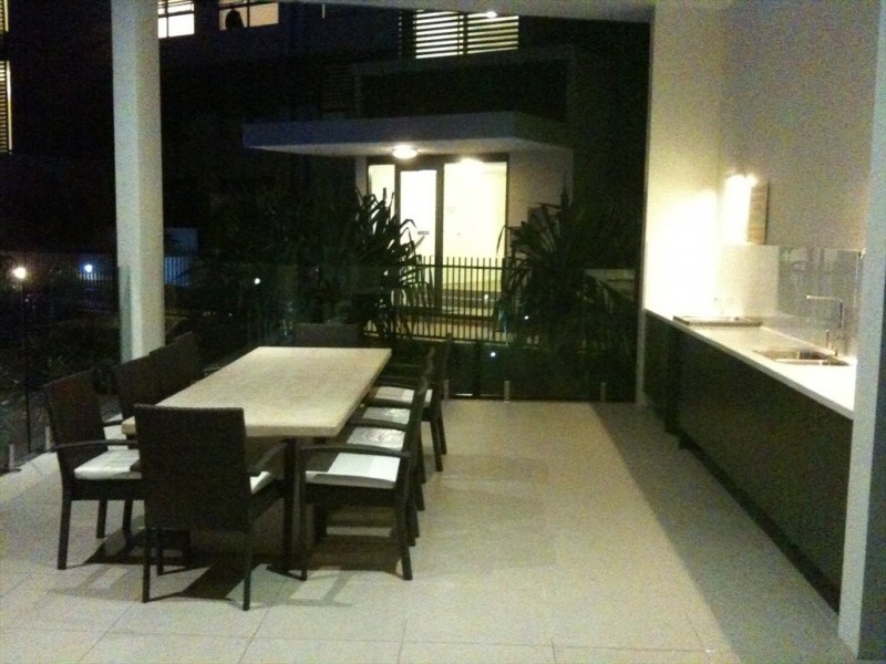 Moores Crescent, Varsity Lakes QLD 4227