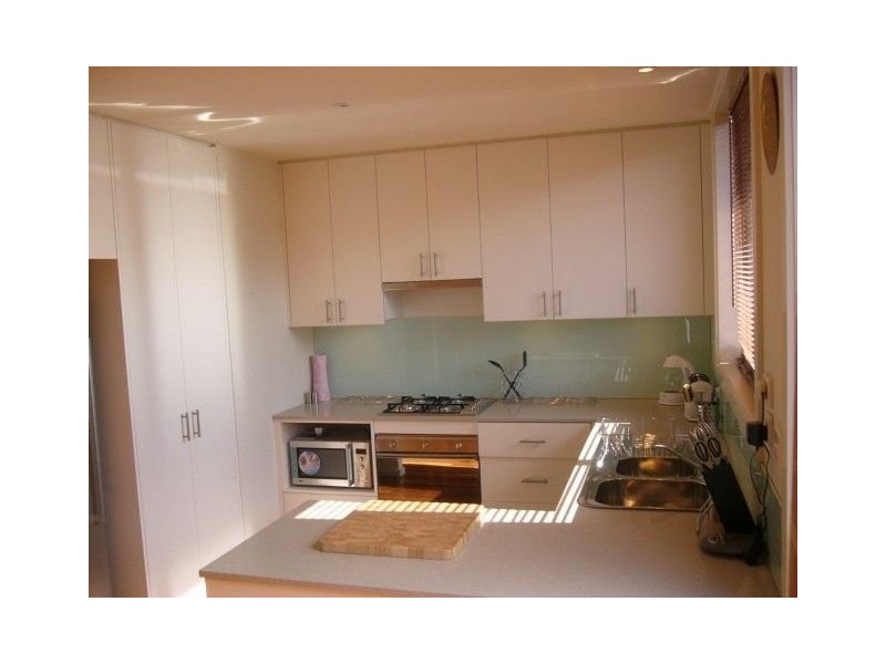 Manchester Grove, Caulfield VIC 3162