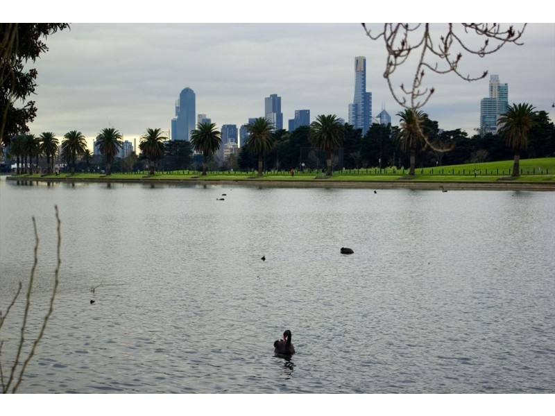 Queens rd, Melbourne VIC 3004