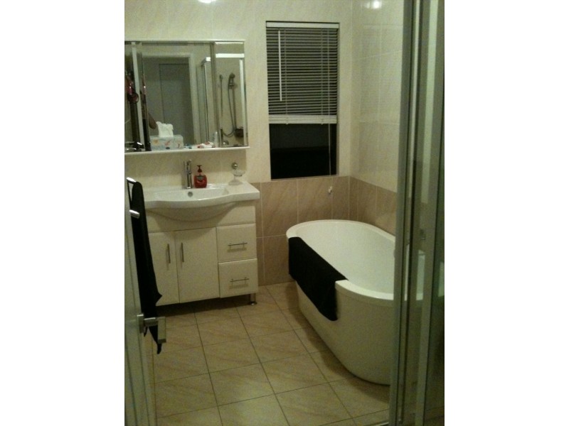 Ninth Avenue, Railway Estate QLD 4810