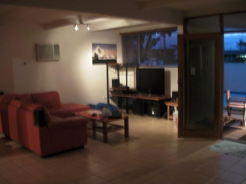 Savoy drive, Broadbeach Waters QLD 4218